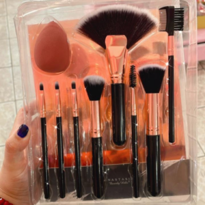 Set de 8 brochas y esponja de maquillaje