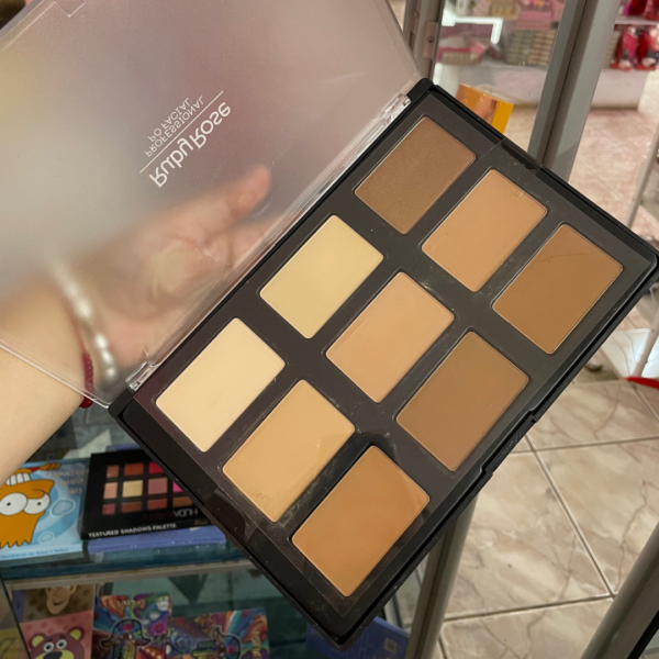 Paleta de contorno y corrector Ruby Rose