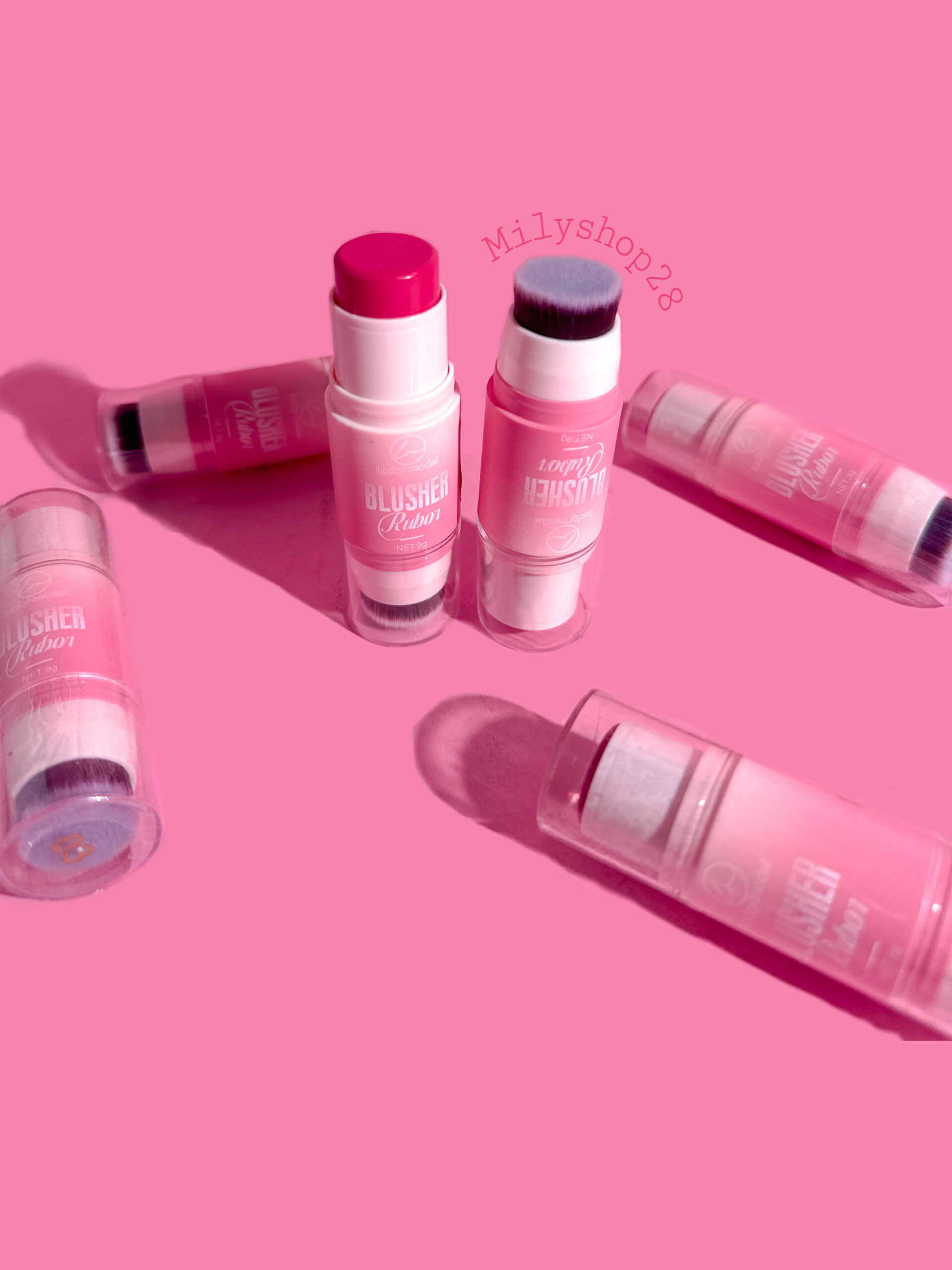 BLUSH CON APLICADOR LUCKY MODEL