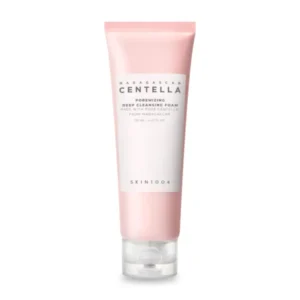 Madagascar Centella Poremizing Deep Cleansing Foam de SKIN1004